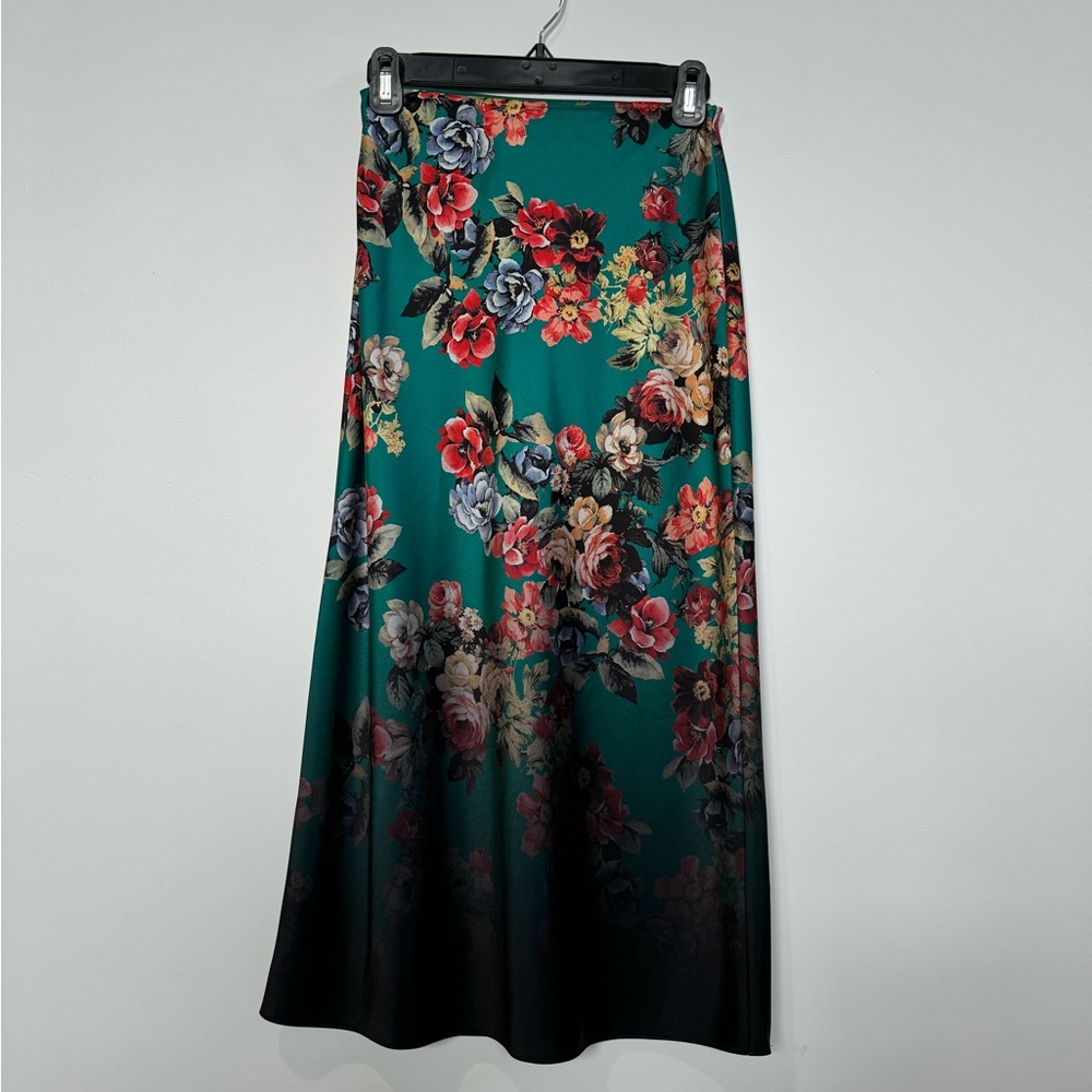 NWOT: Alice + Olivia Maeve Midi Skirt With Slit